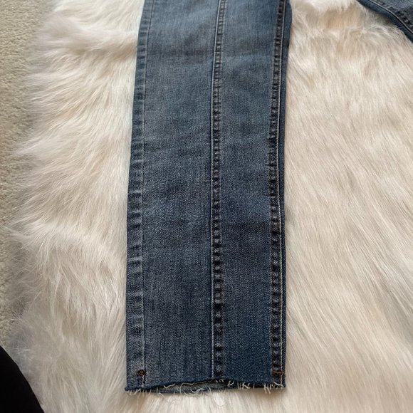 Jeans F.A.Shion High Waist Slim Raw Hem Mickey Mouse Embroidered Patch Size 24 - Picture 8 of 9